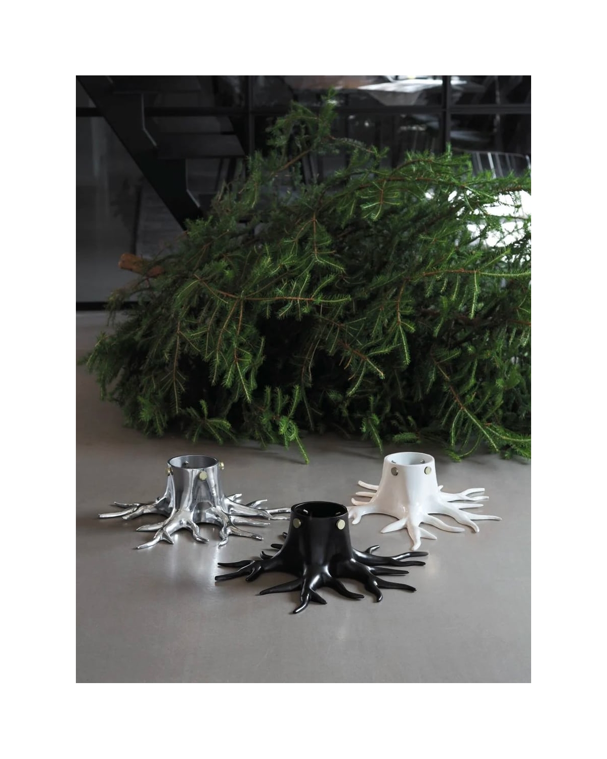 Christmas Tree Stand "The Root" - Crème White